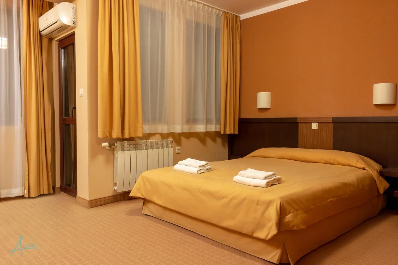 Ostrova Holiday Village Beli Osŭm Exterior foto